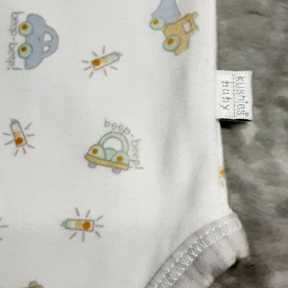 ❄️ 6-12m | Kushies | Button Up Bodysuit/Onesie - Picture 3 of 5